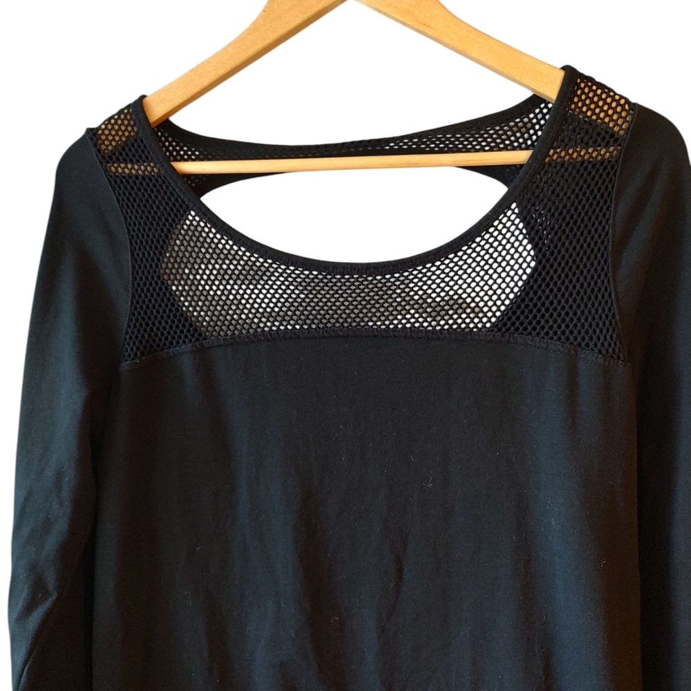 Fabletics Black Weston Sweatshirt with Mesh Panels and Thumbholes Size Medium - Picture 3 of 10